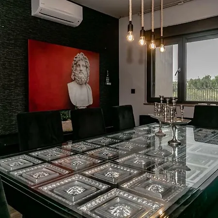 Villa Lara Villas *
